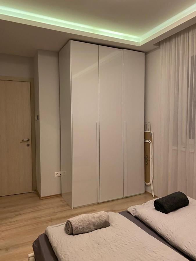 Párizsi Udvar I. Apartment Debrecen Exterior foto