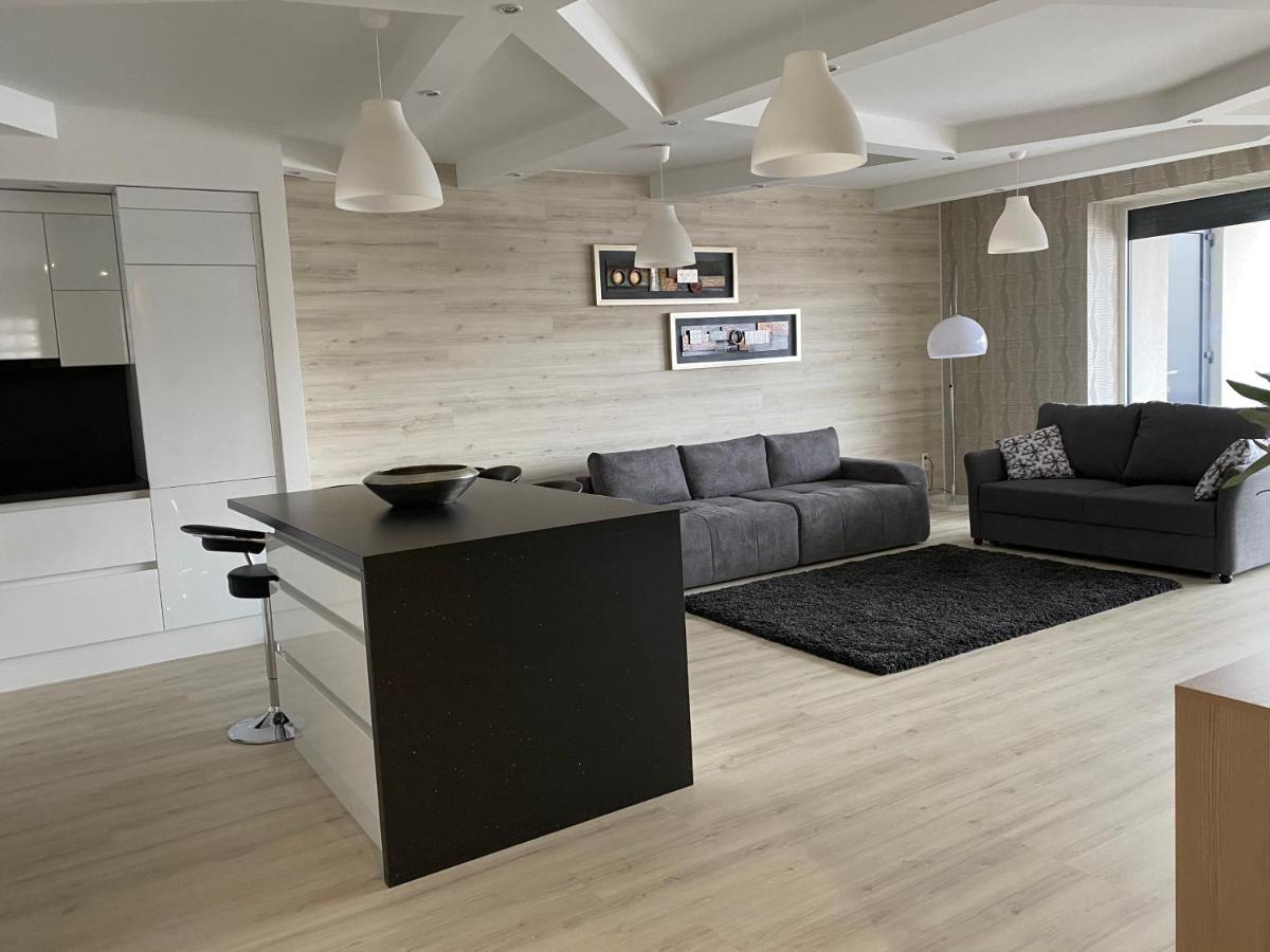 Párizsi Udvar I. Apartment Debrecen Exterior foto