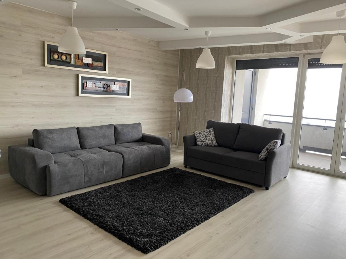 Párizsi Udvar I. Apartment Debrecen Exterior foto